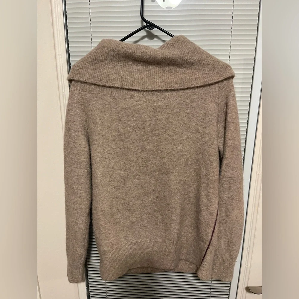 Leo & Sage Women’s Tan Cowl Neck Merino Wool/Alpaca Blend Sweater Size Medium - Picture 3 of 8
